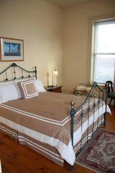 The Harbourfront Inn Sainte-Catherine 외부 사진